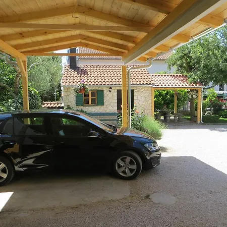 Jolic * Brodarica (Sibenik-Knin)